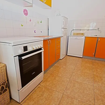 Apartment Snezana 1200 *