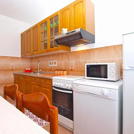 Snezana 1200 Apartment Fazana