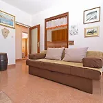 Snezana 1200 Apartmán *